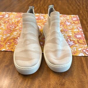 Rothy's women’s Shoes Rothy's Chelsea Boot In Sand Camo
